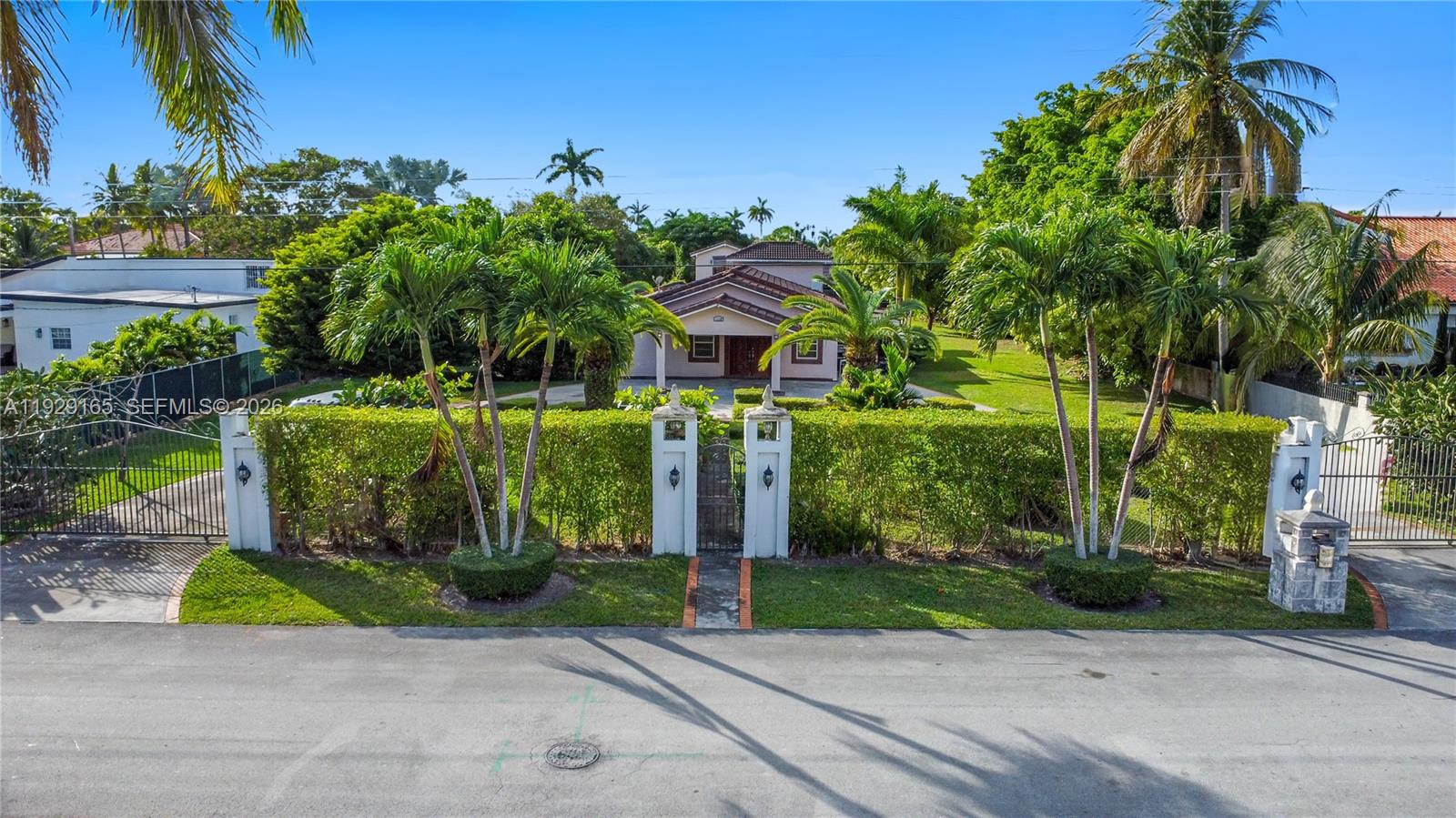 SWEETWATER ESTS SUB - Residential