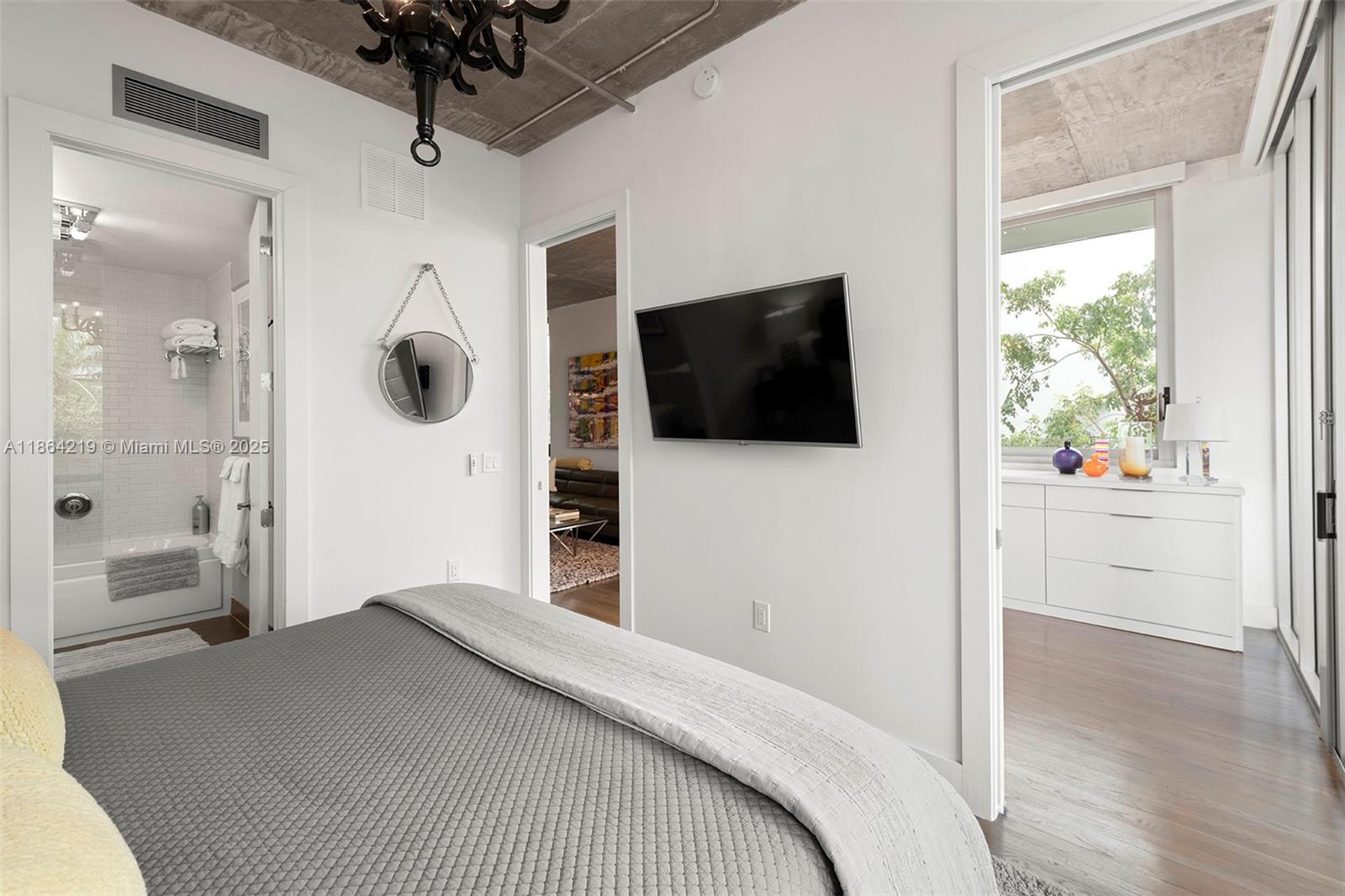 THE MONTCLAIR CONDO - Residential