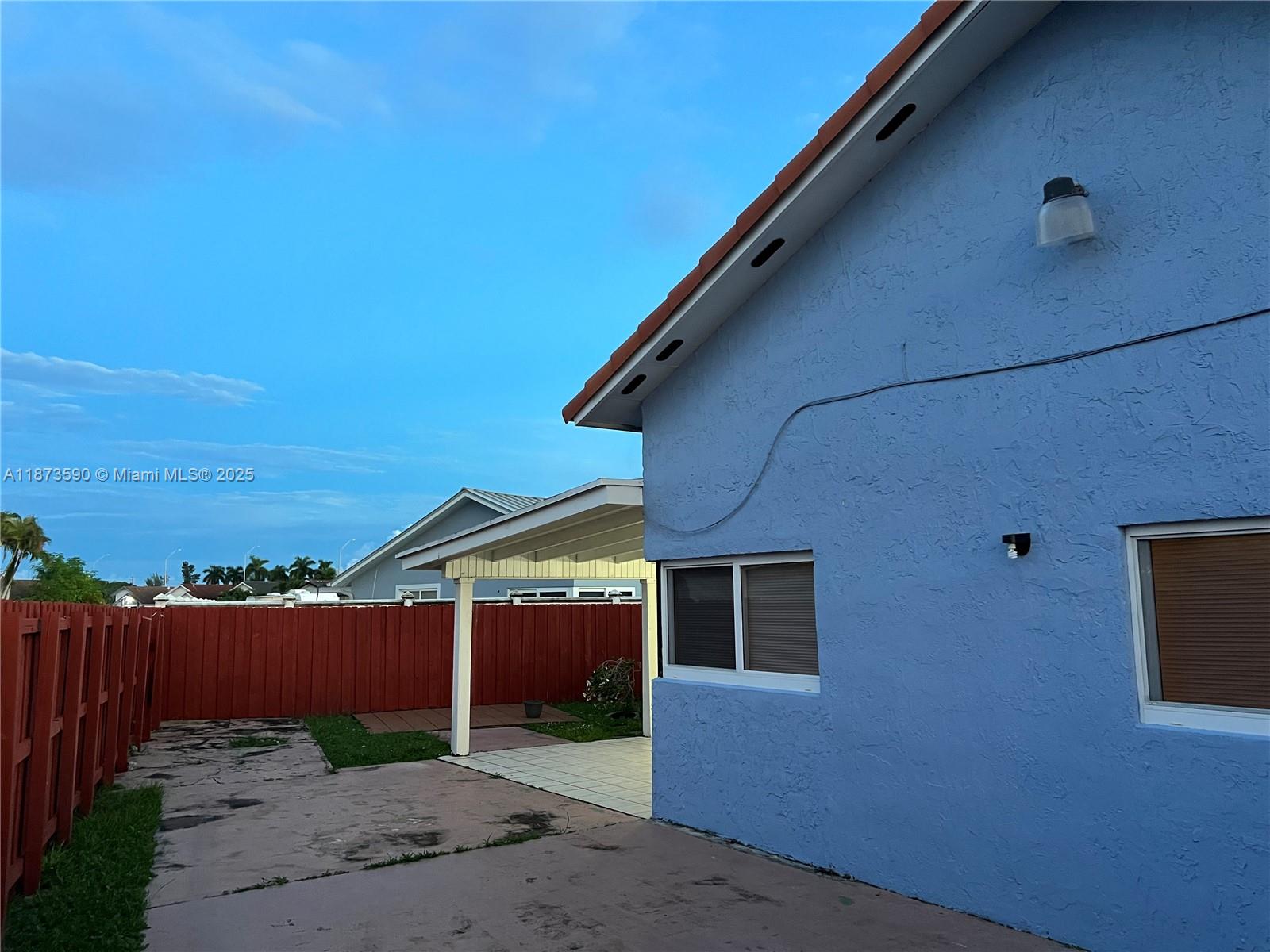 LES CHALETS II - Residential