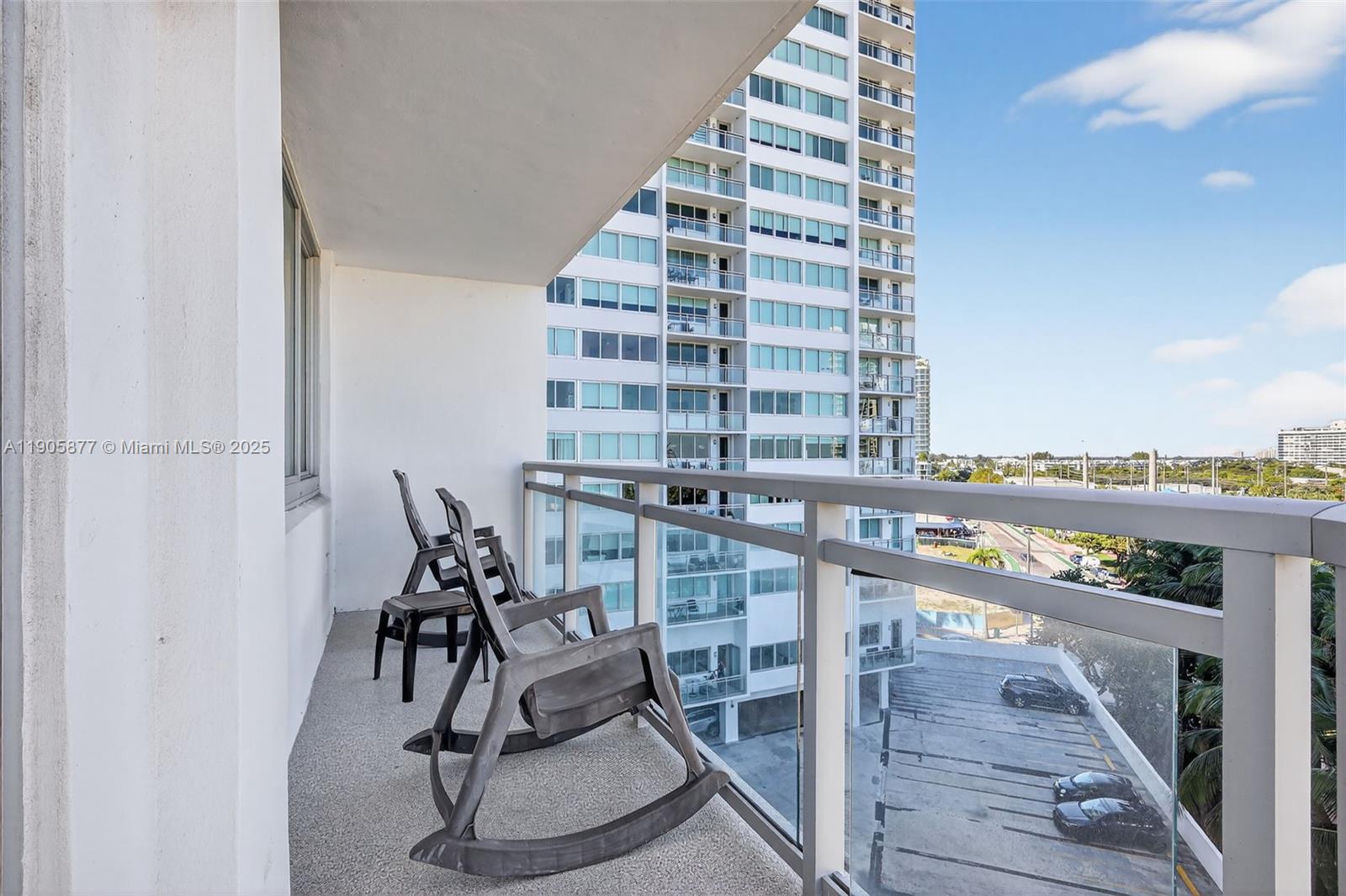 BURLEIGH HOUSE CONDO - Residential
