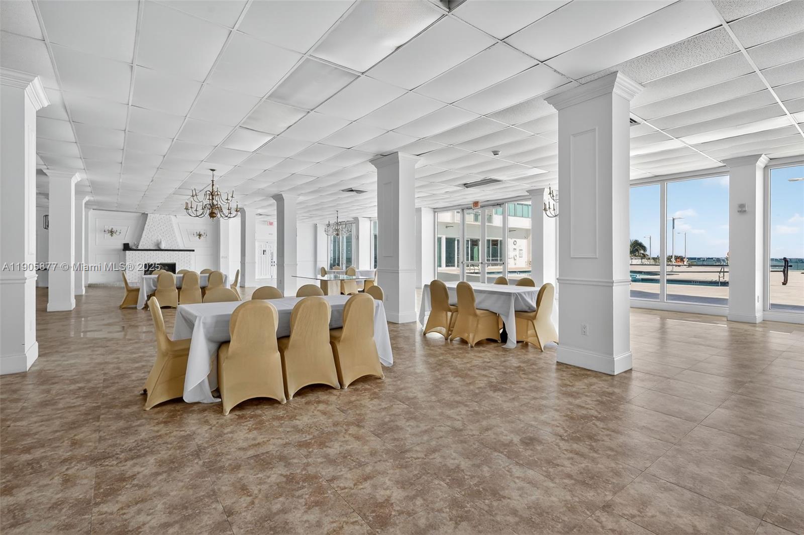 BURLEIGH HOUSE CONDO - Residential