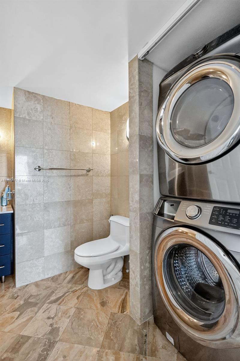 BURLEIGH HOUSE CONDO - Residential