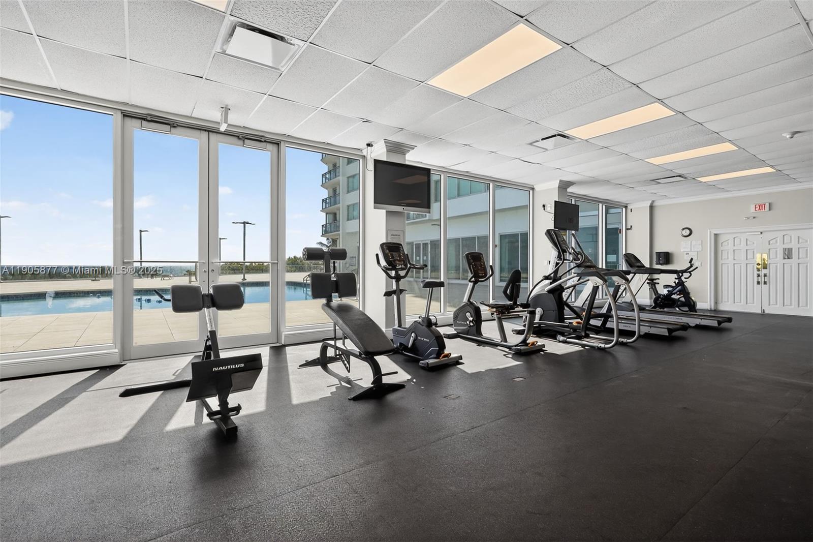 BURLEIGH HOUSE CONDO - Residential