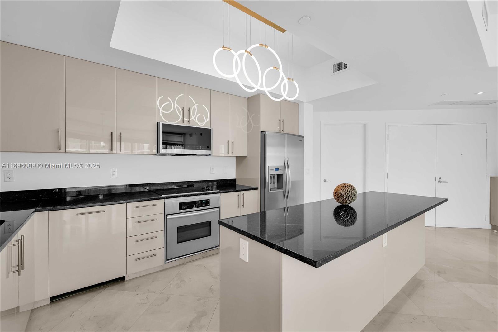 THE ATRIUM AT AVENTURA CO - Residential