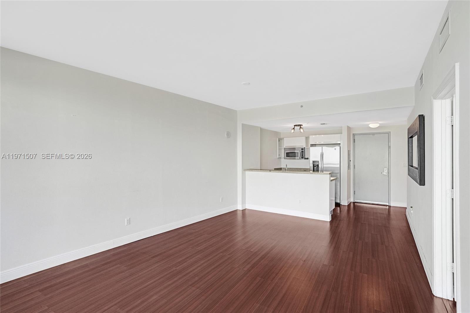 BLUE CONDO - Residential