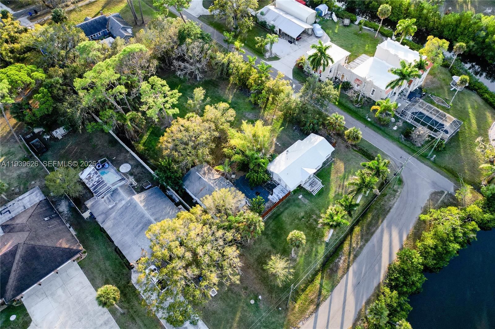 RUSKIN CITY MAP OF 1V5 - Land