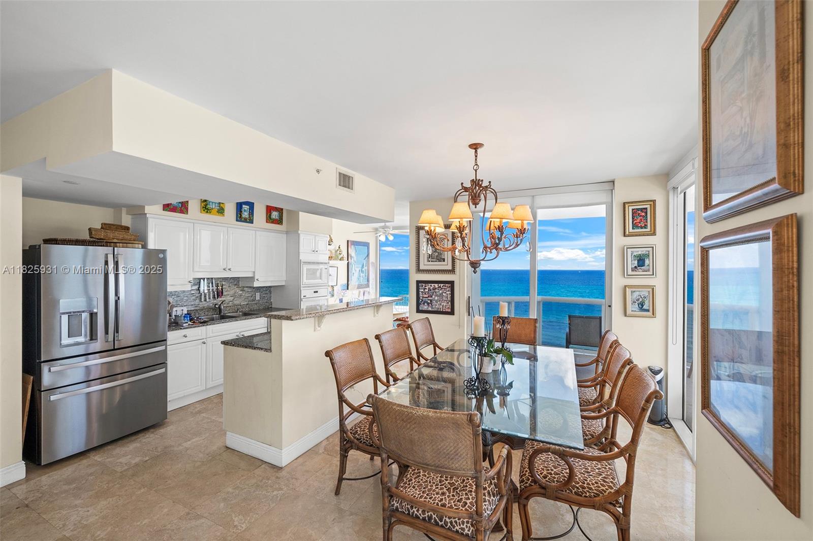 4775 Collins Ave 1203