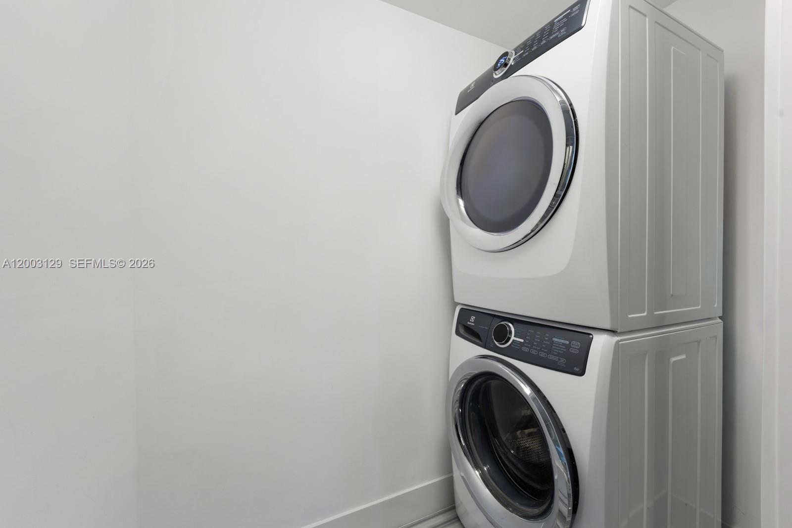 ECHO BRICKELL CONDO - Residential