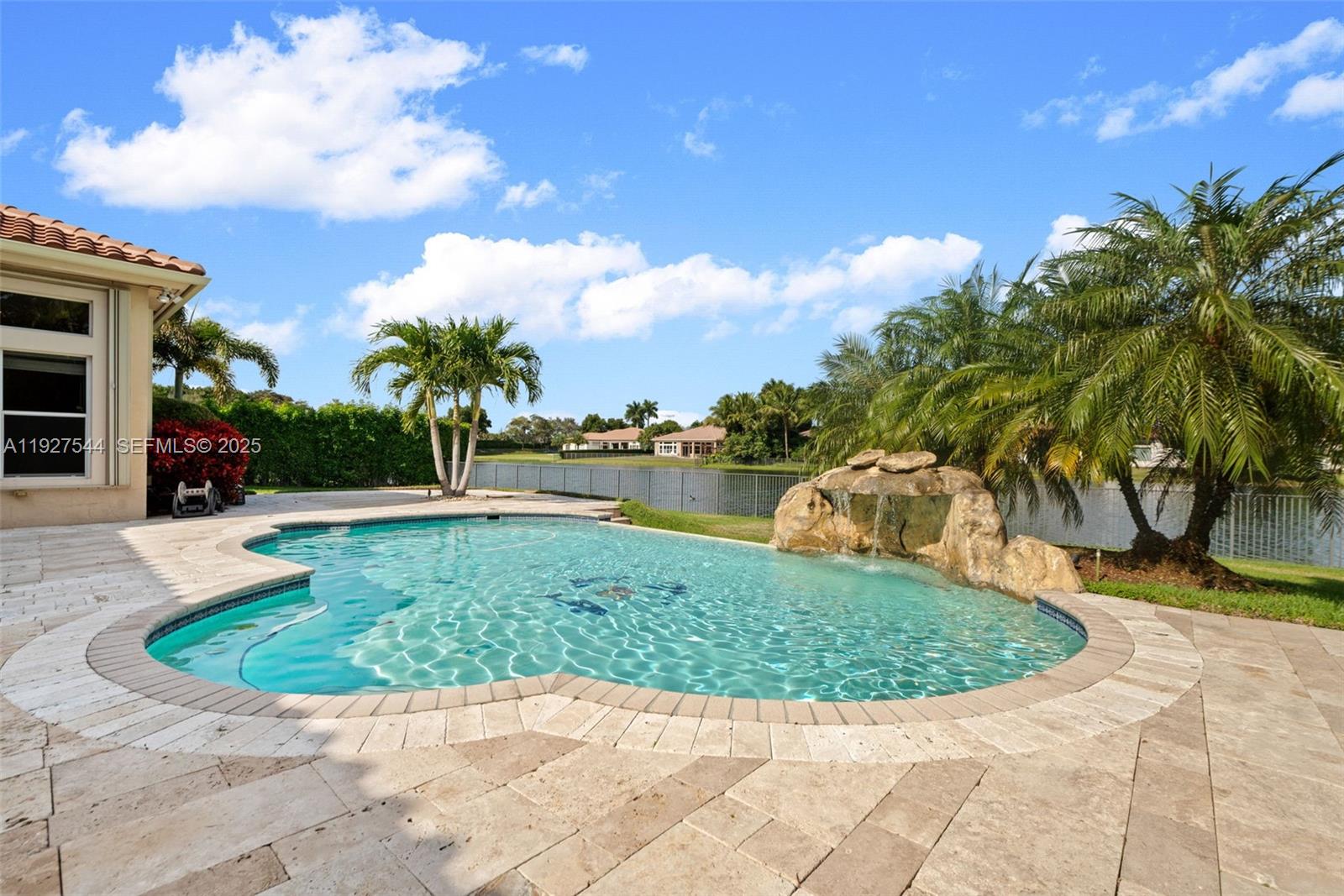 RIVERSTONE - Residential Lease