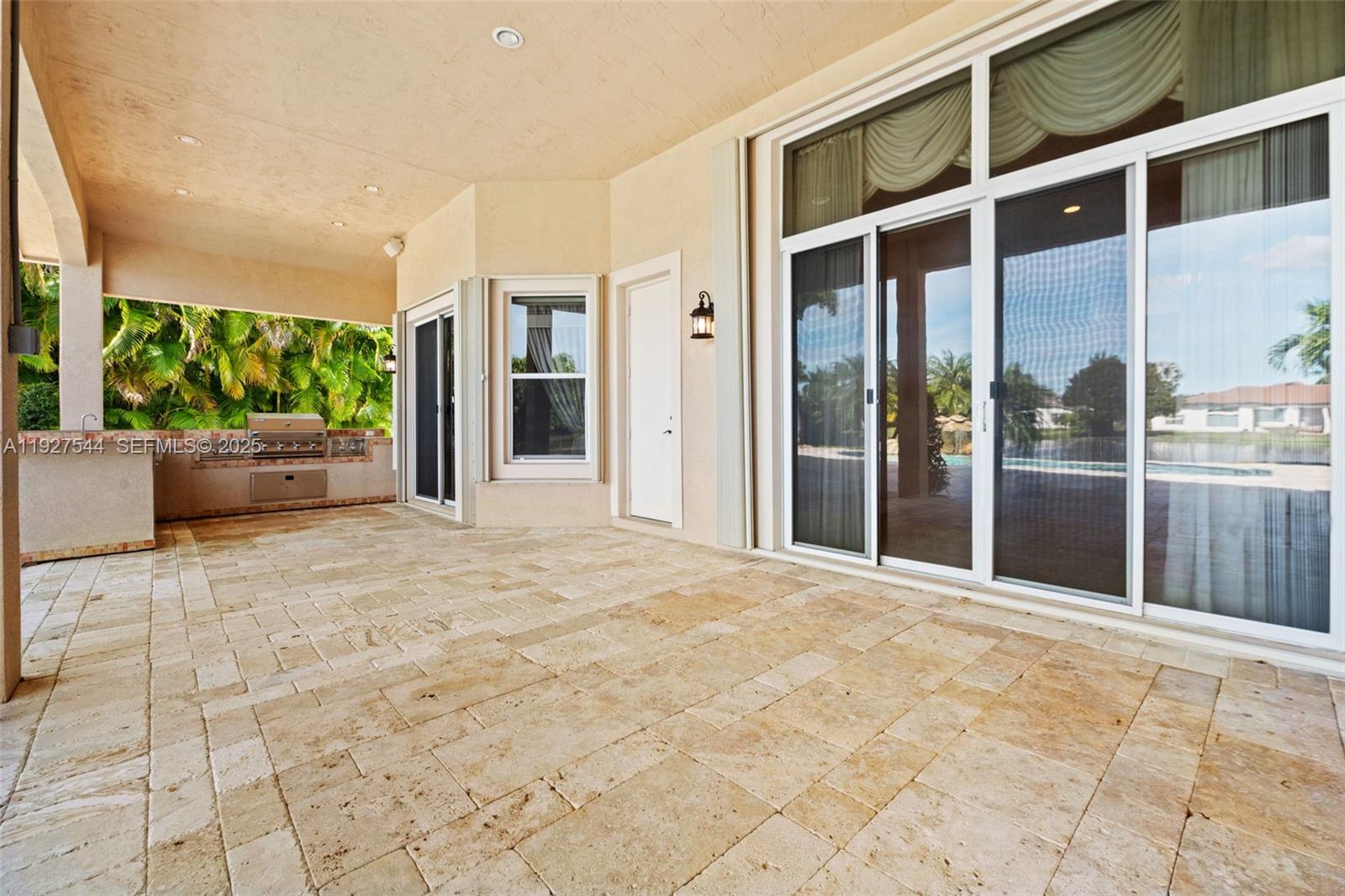 RIVERSTONE - Residential Lease