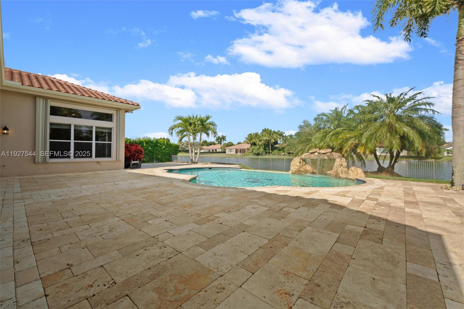 RIVERSTONE - Residential Lease