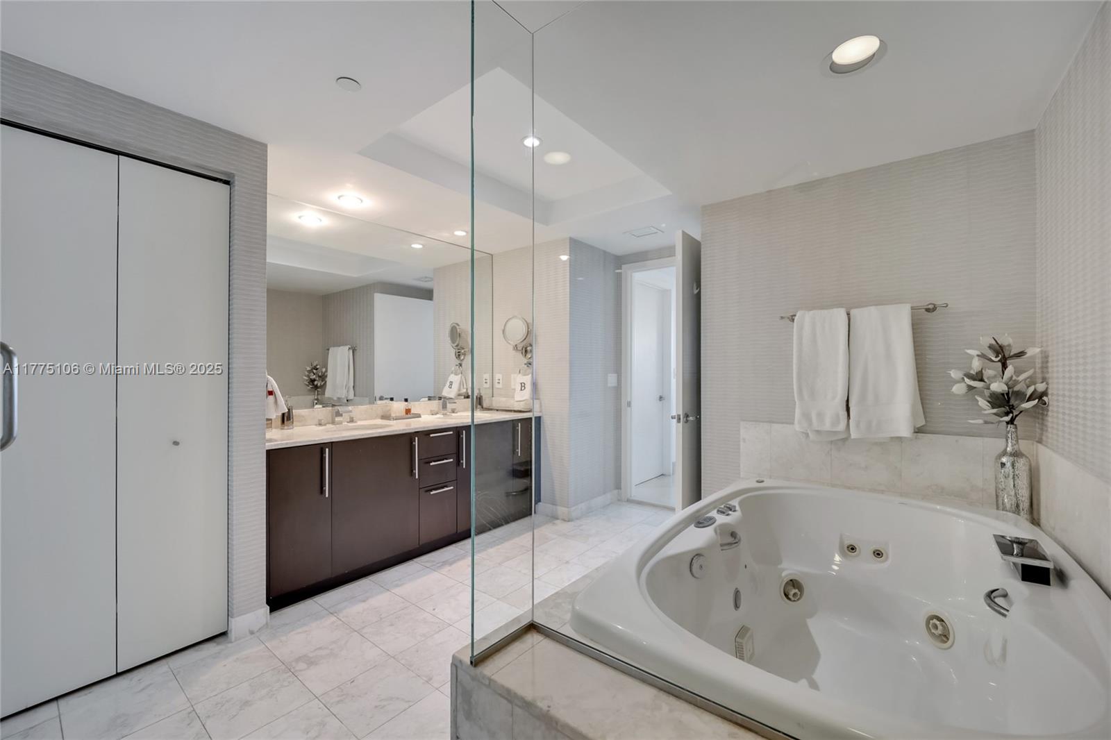 JADE RESIDENCES AT BRICKE - Residential