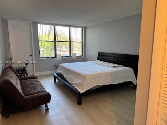 COUNTRY CLUB APTS AT - Residential Lease