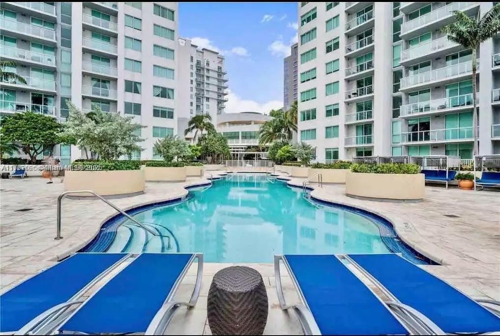 244 Biscayne Blvd 2610, Miami, Broward County, Florida - 2 Bedrooms  
2 Bathrooms - 