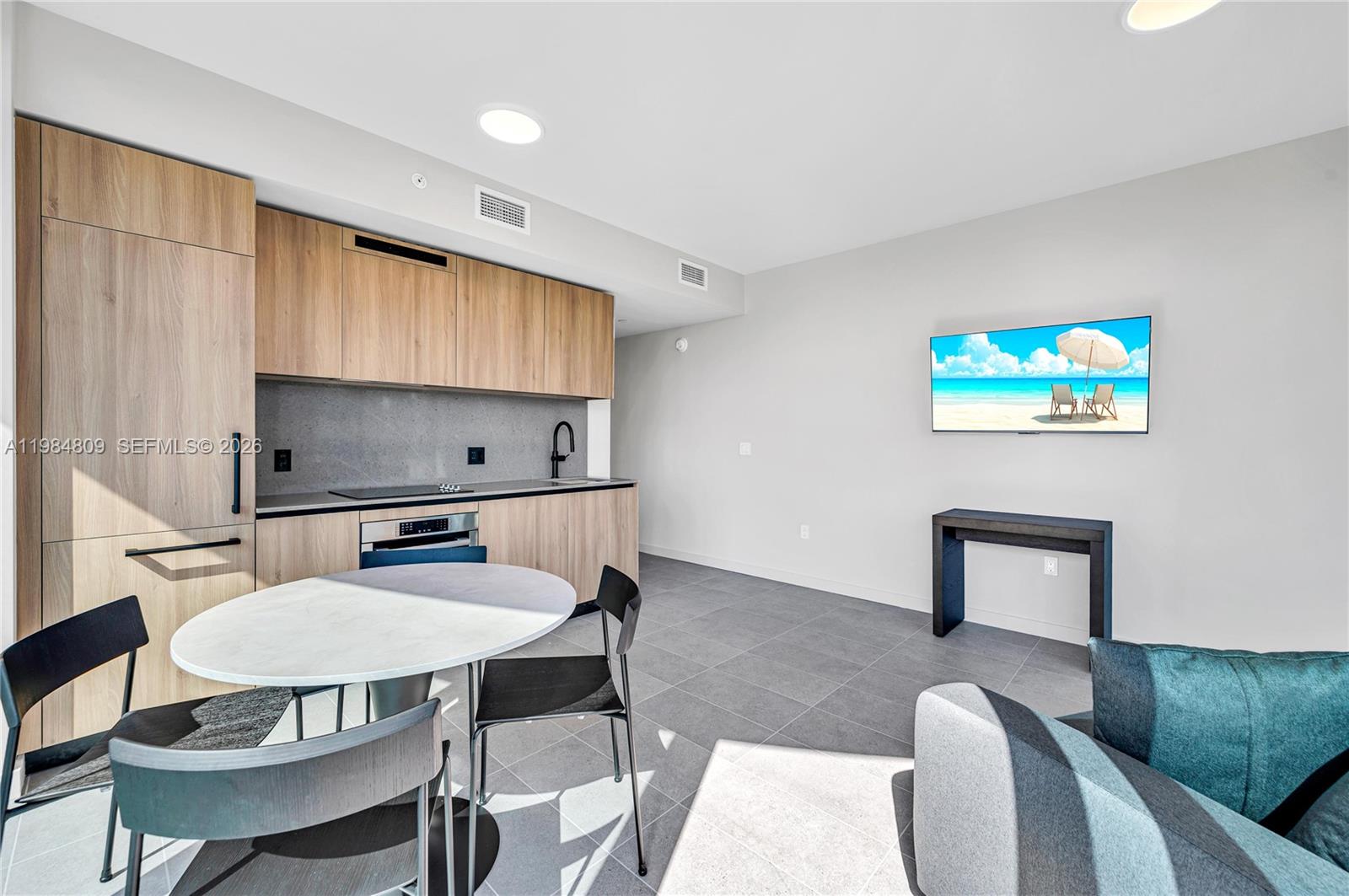 501 East Residences - Residential