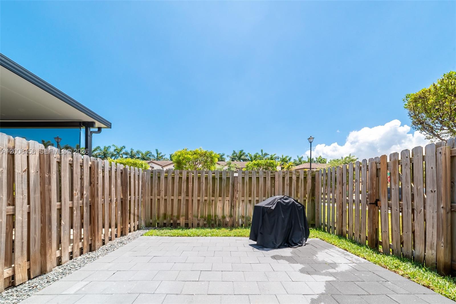 COCO PALM VILLAS - Residential
