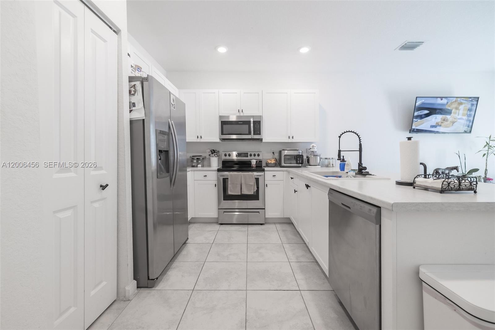 COCO PALM VILLAS - Residential