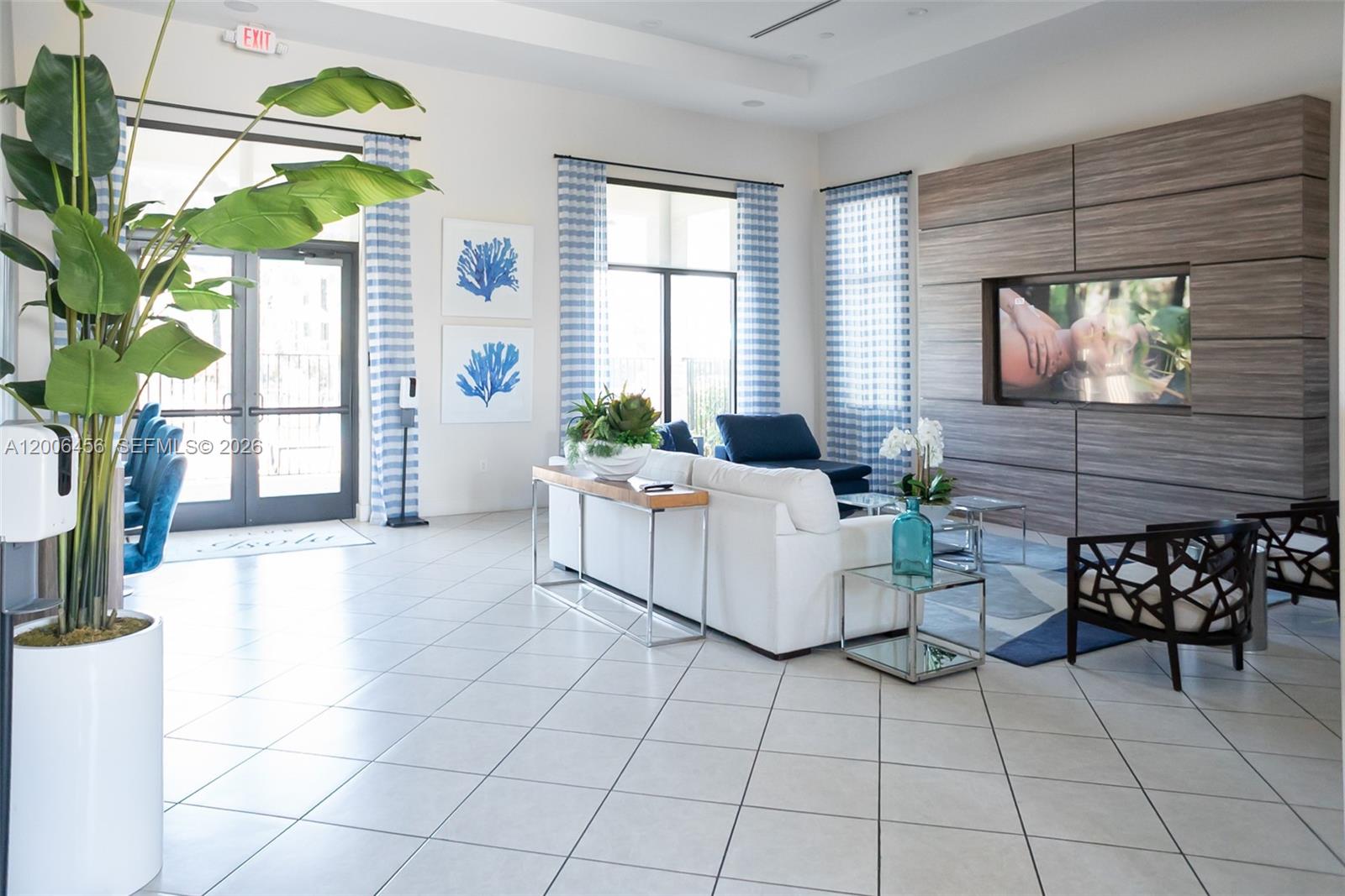 COCO PALM VILLAS - Residential