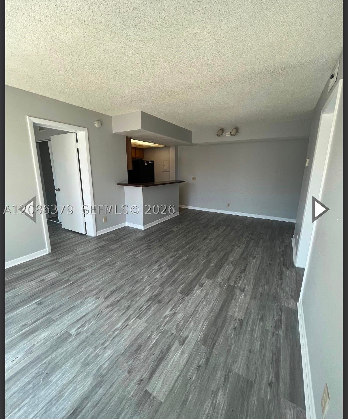 706 Executive Center Dr 34