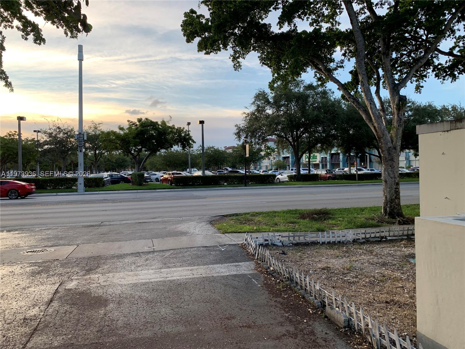 MIAMI LAKES-LAKE KATHARIN - Residential