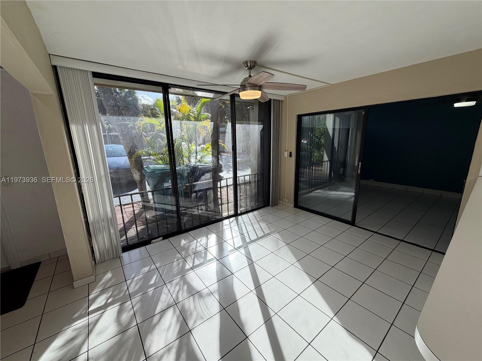 MIAMI LAKES-LAKE KATHARIN - Residential