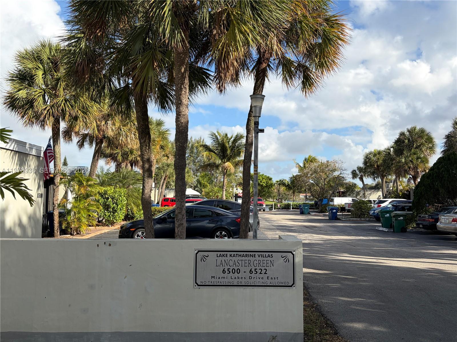 MIAMI LAKES-LAKE KATHARIN - Residential