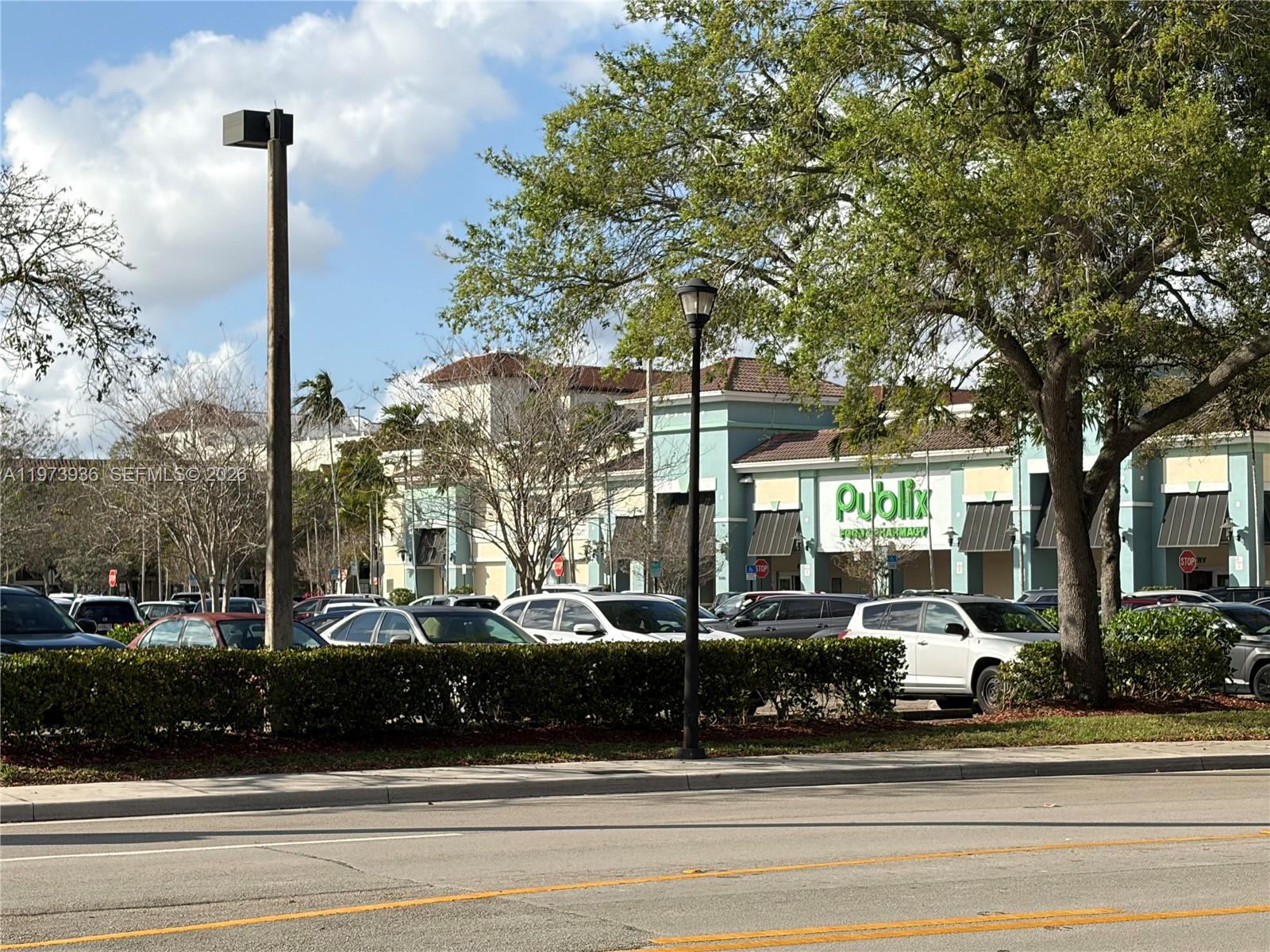 MIAMI LAKES-LAKE KATHARIN - Residential