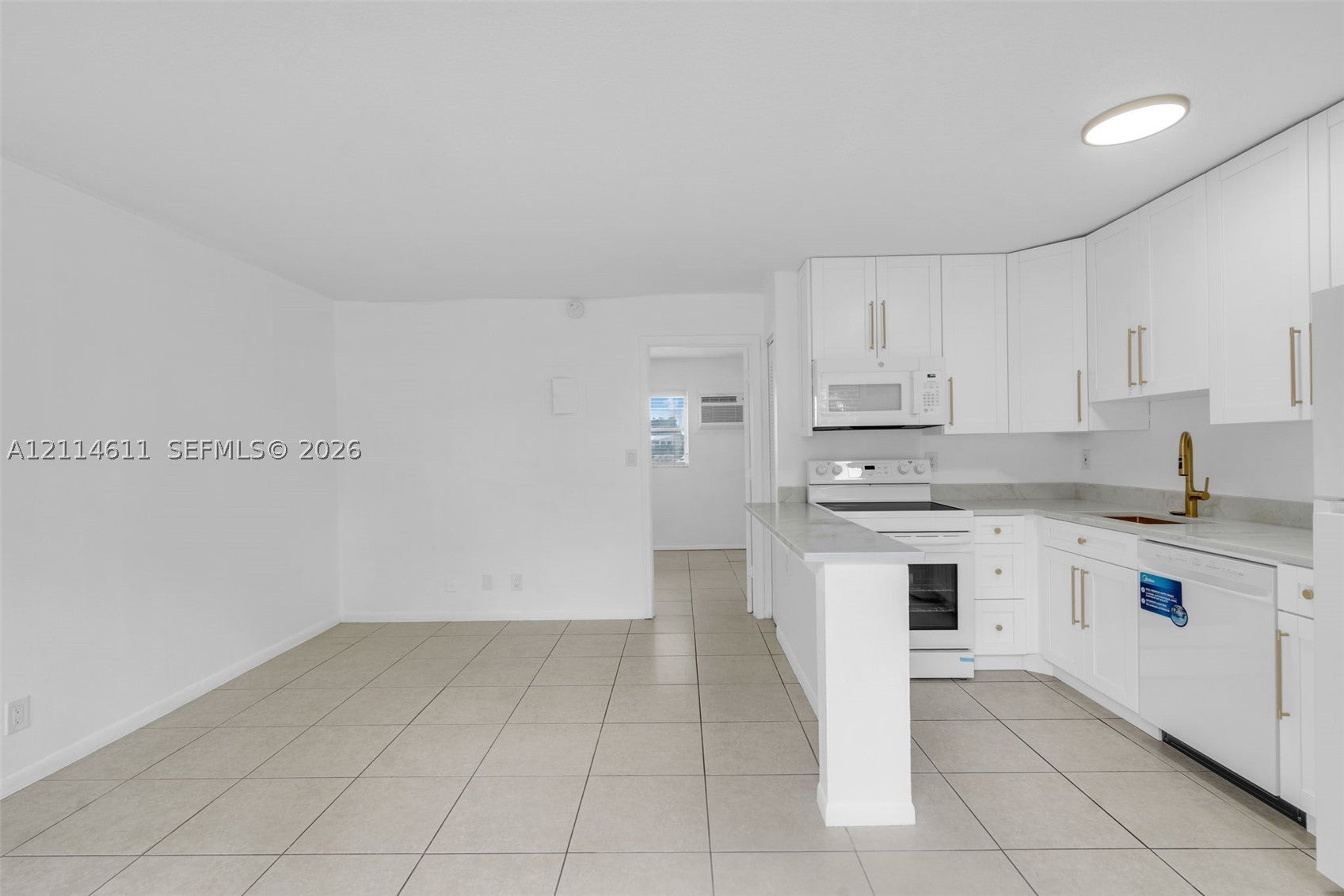 5150 NE 6th Ave 106