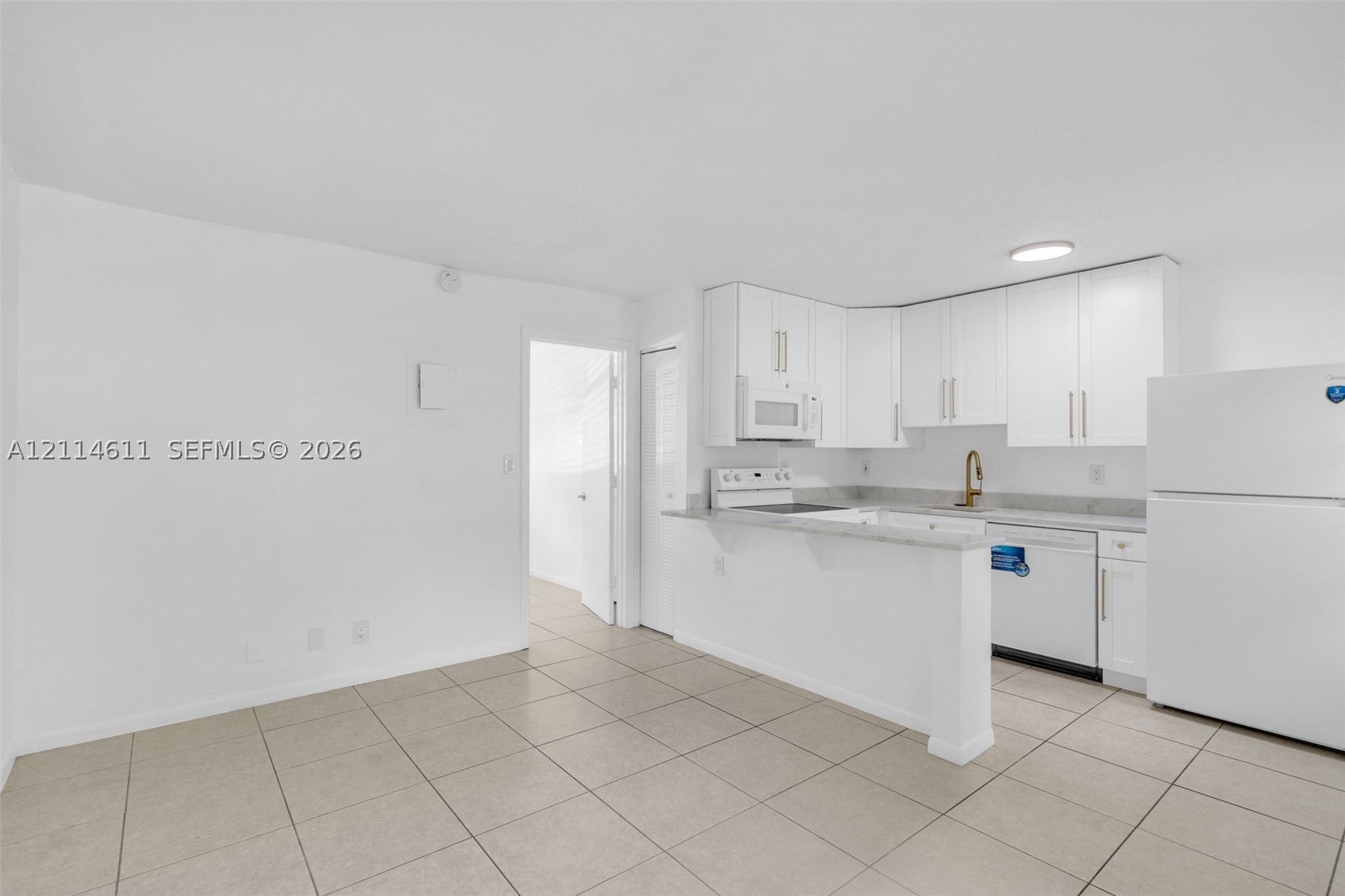 5150 NE 6th Ave 106