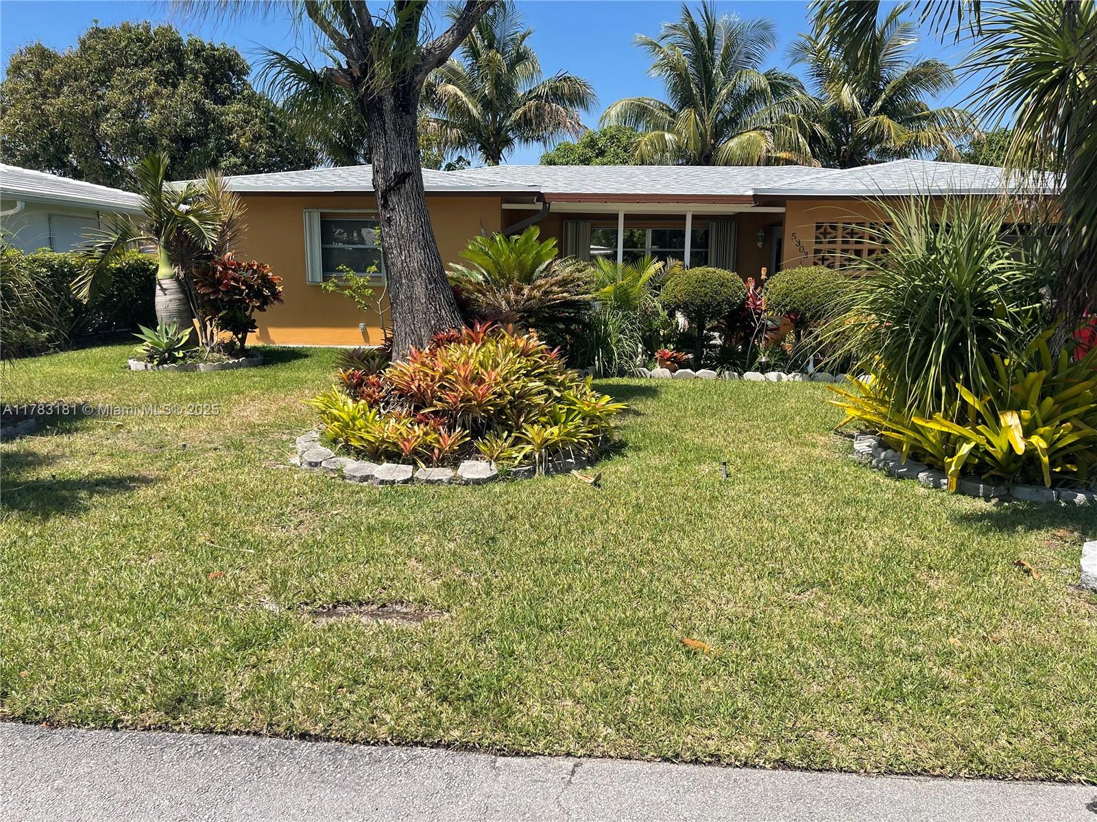 5303 NW 50th Ave