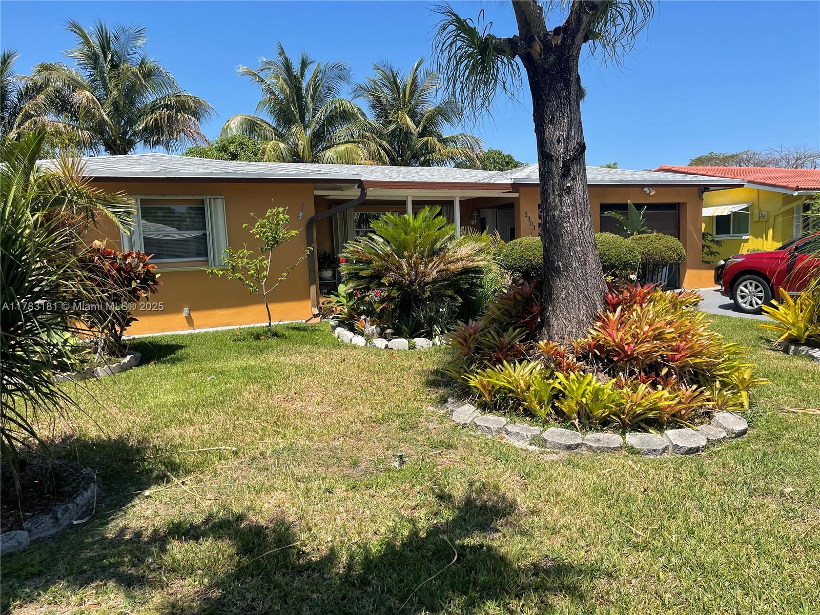 5303 NW 50th Ave