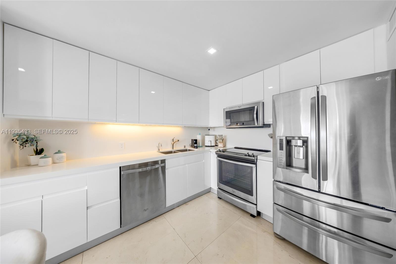 ROYAL ATLANTIC CONDO - Residential