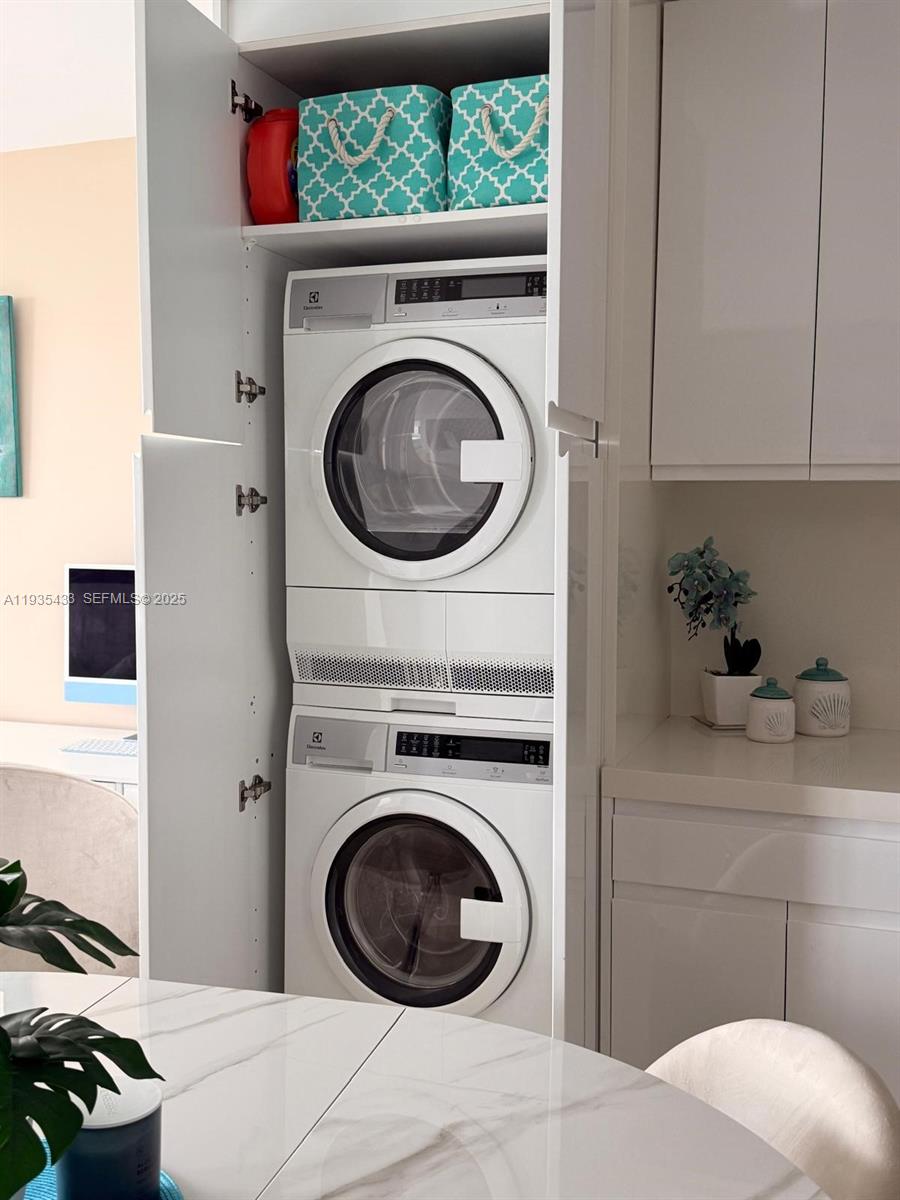 ROYAL ATLANTIC CONDO - Residential