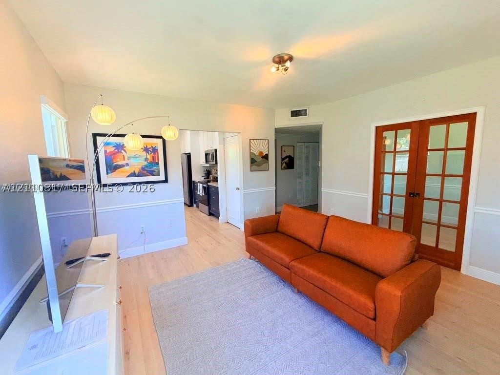 201 Flagler Dr 201