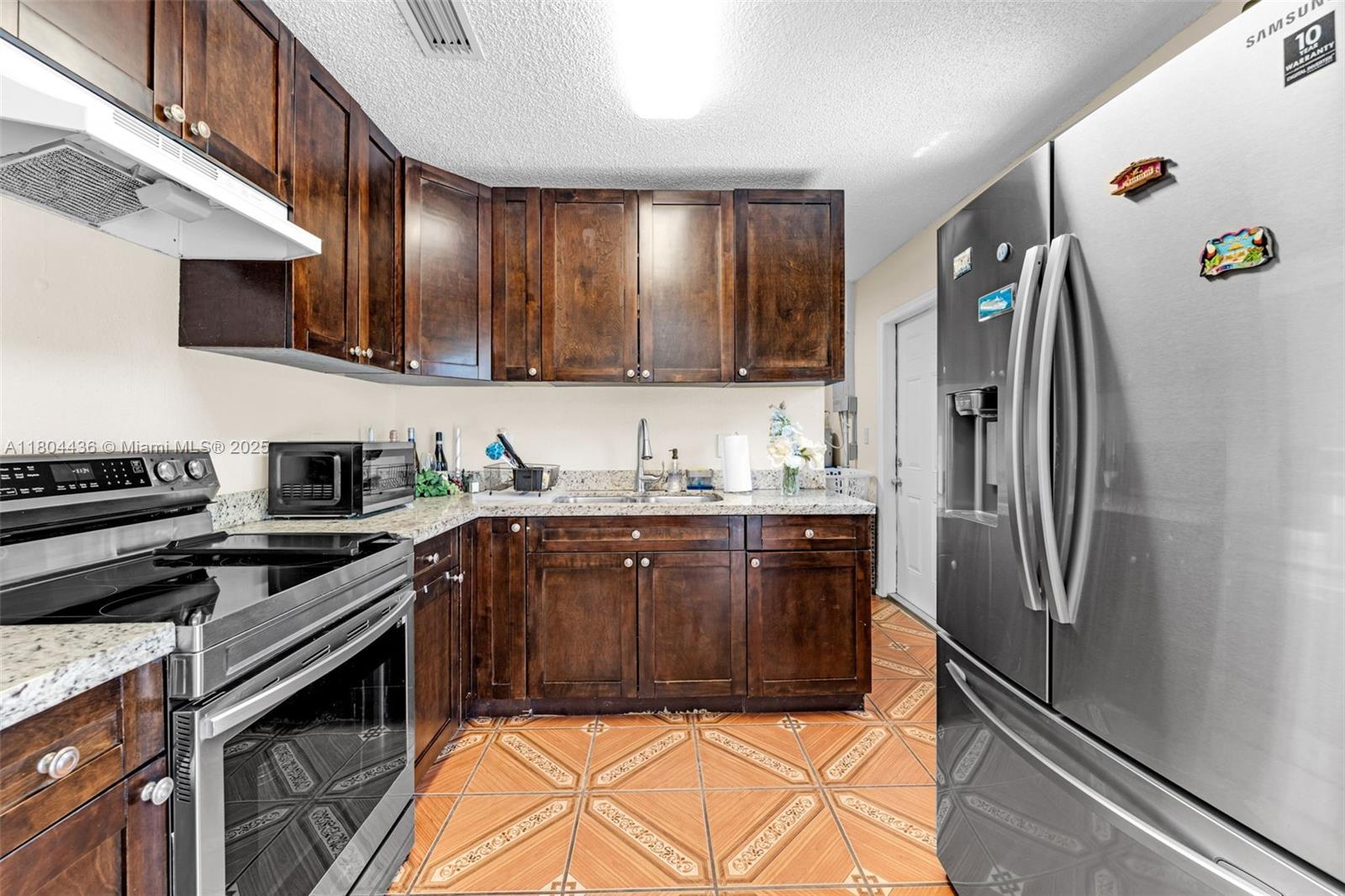 21 CENTURY HOMES 1 SEC - Residential