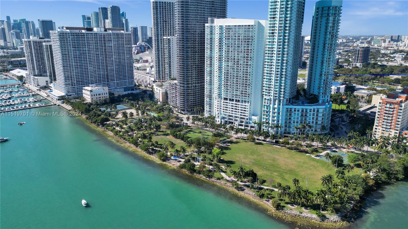 1800 CLUB CONDO - Residential Lease