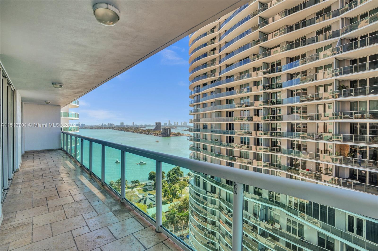 1800 CLUB CONDO - Residential Lease