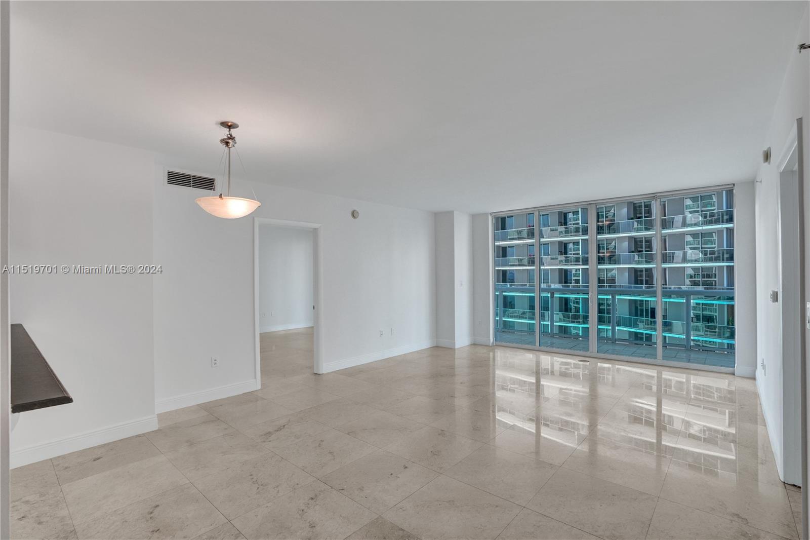 1800 CLUB CONDO - Residential Lease