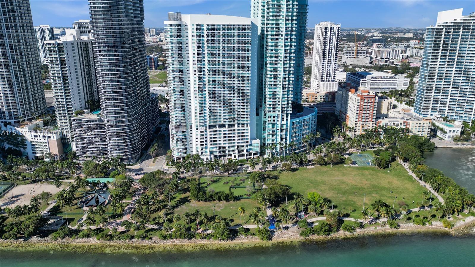 1800 CLUB CONDO - Residential Lease