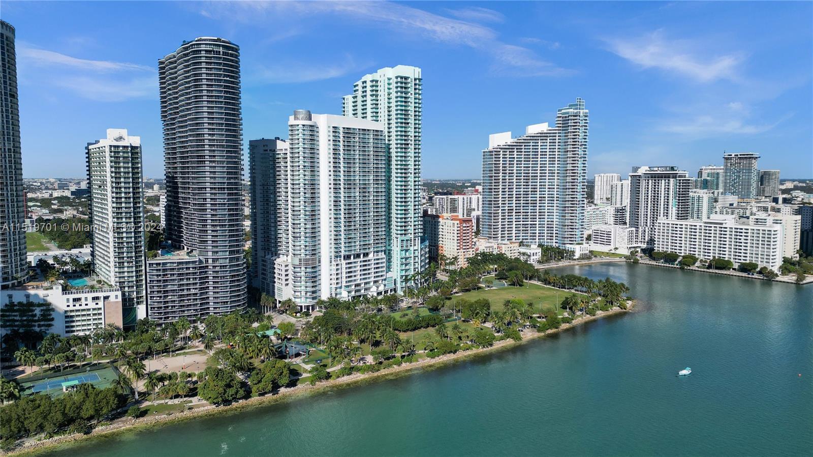 1800 CLUB CONDO - Residential Lease