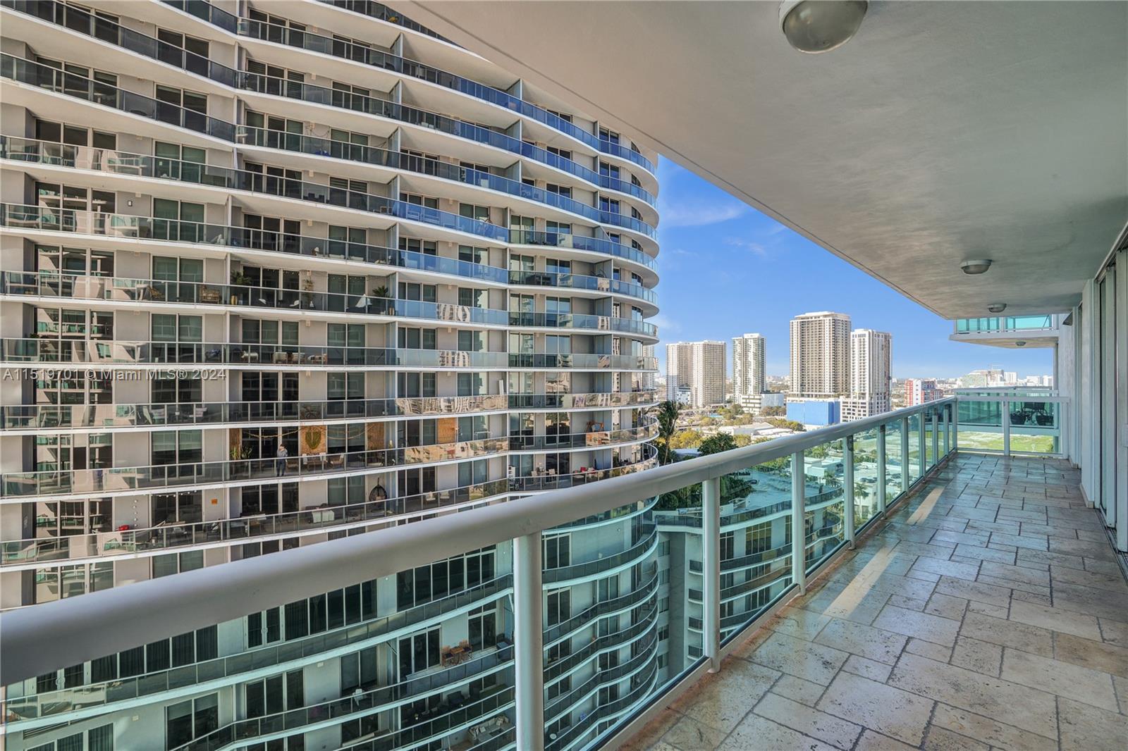 1800 CLUB CONDO - Residential Lease