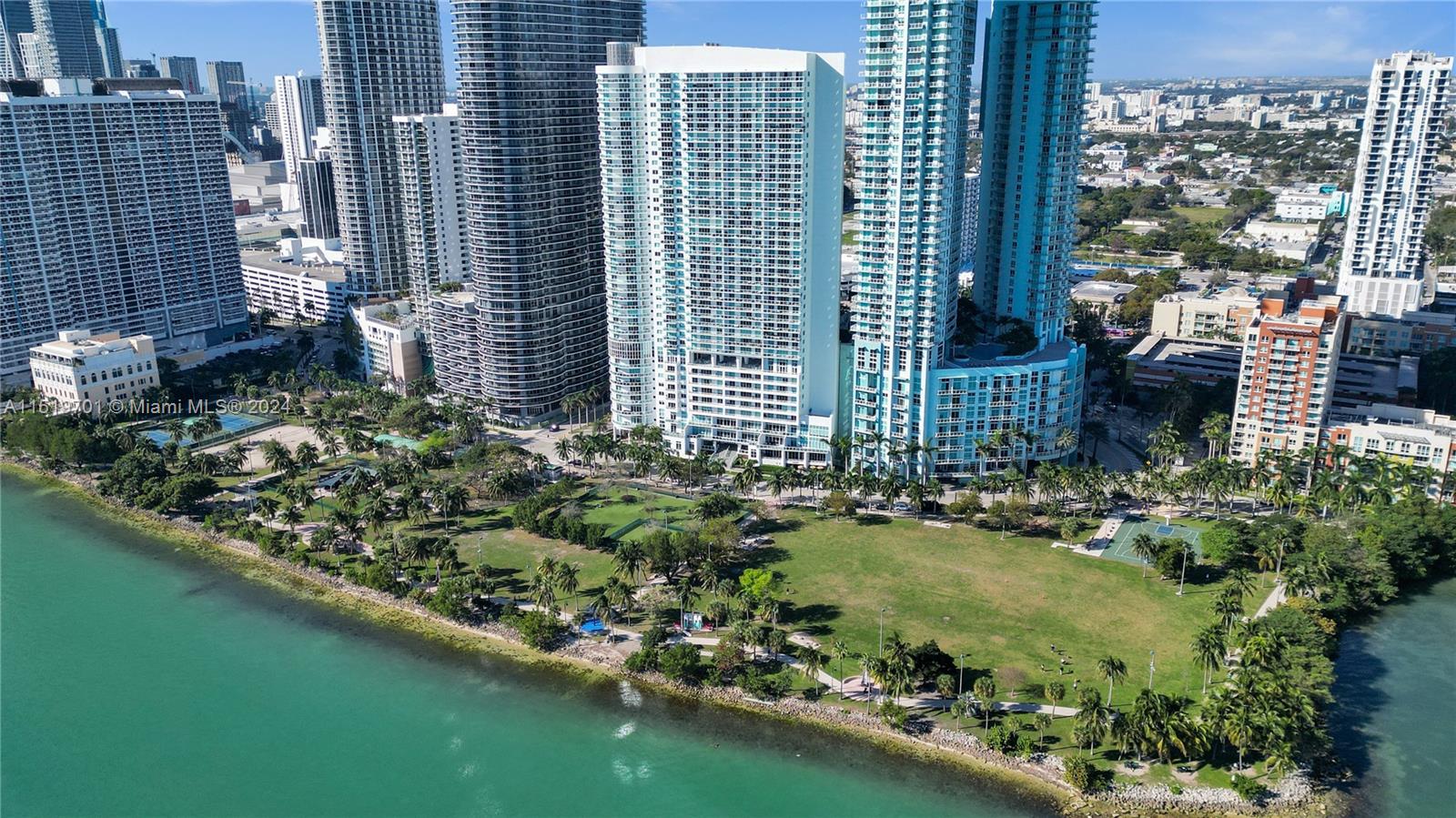 1800 CLUB CONDO - Residential Lease