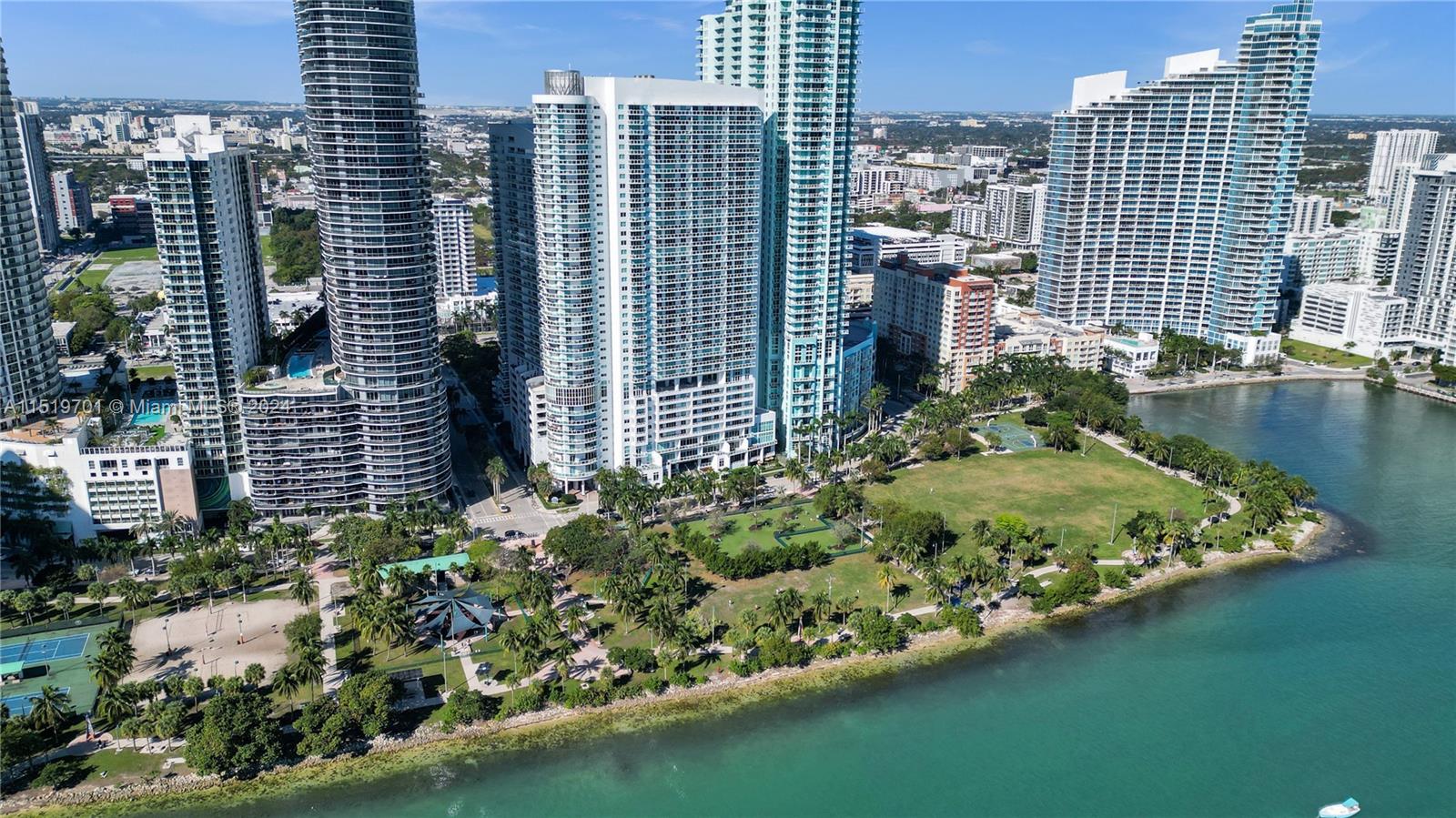 1800 CLUB CONDO - Residential Lease