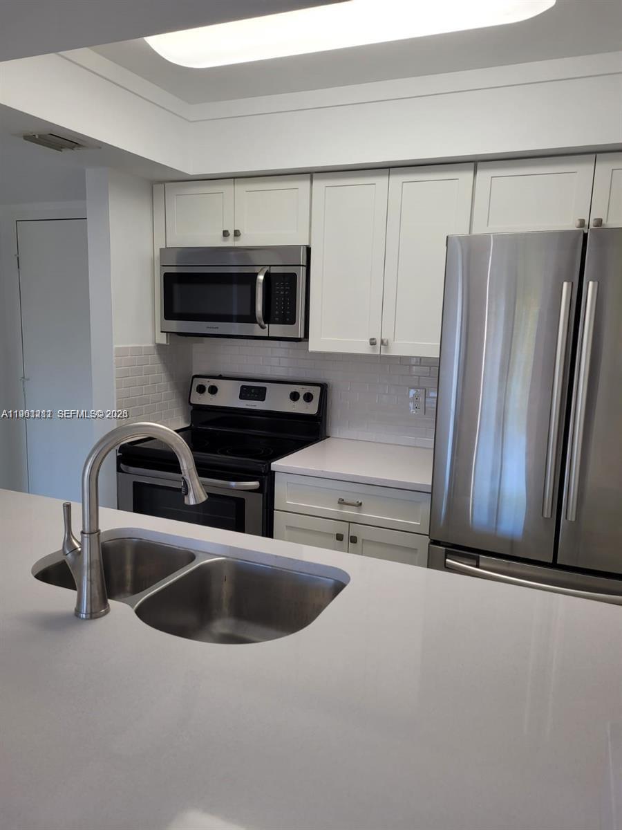 TARA GARDENS 1 CONDO - Residential Lease
