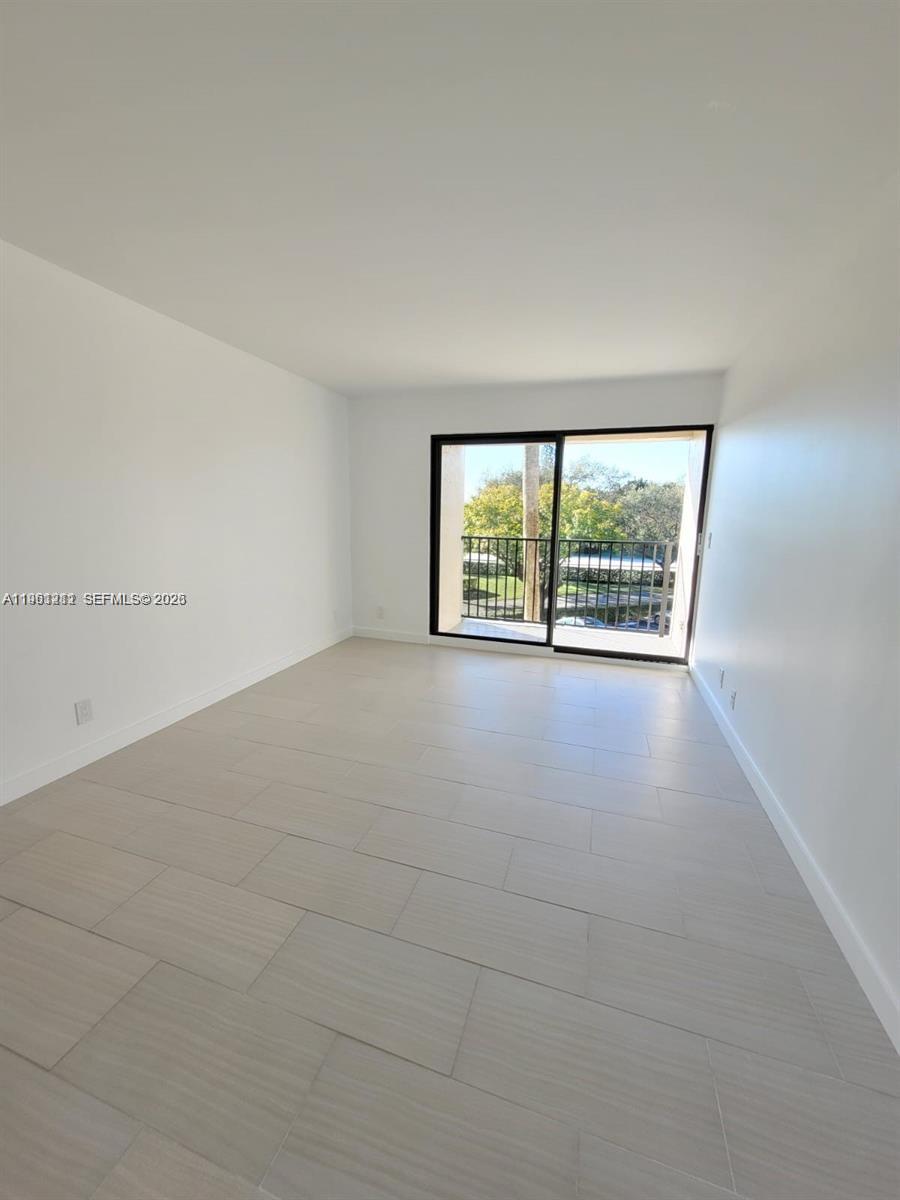 TARA GARDENS 1 CONDO - Residential Lease