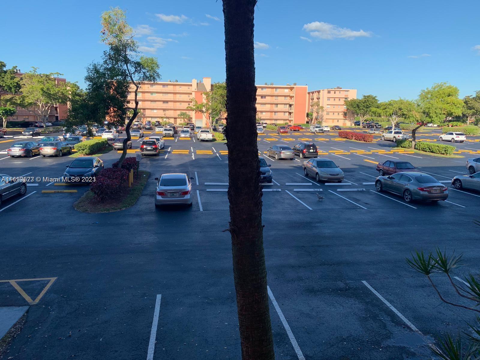 LAKESHORE AT UNIVERSITY P - Residential Lease