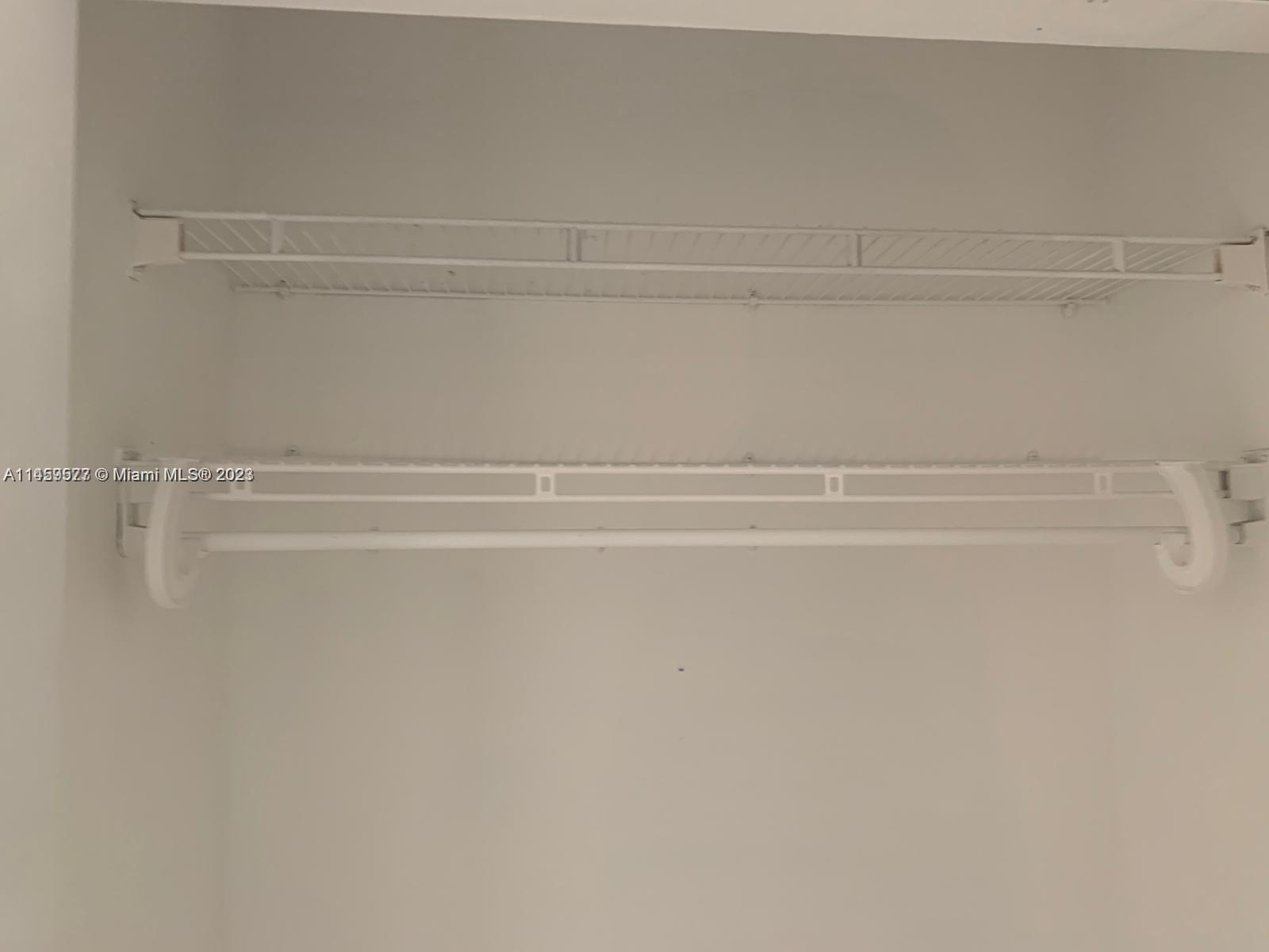 LAKESHORE AT UNIVERSITY P - Residential Lease