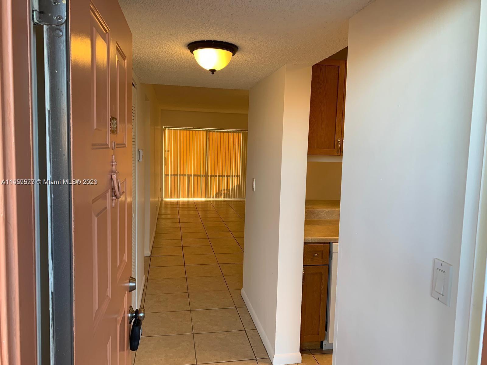 LAKESHORE AT UNIVERSITY P - Residential Lease