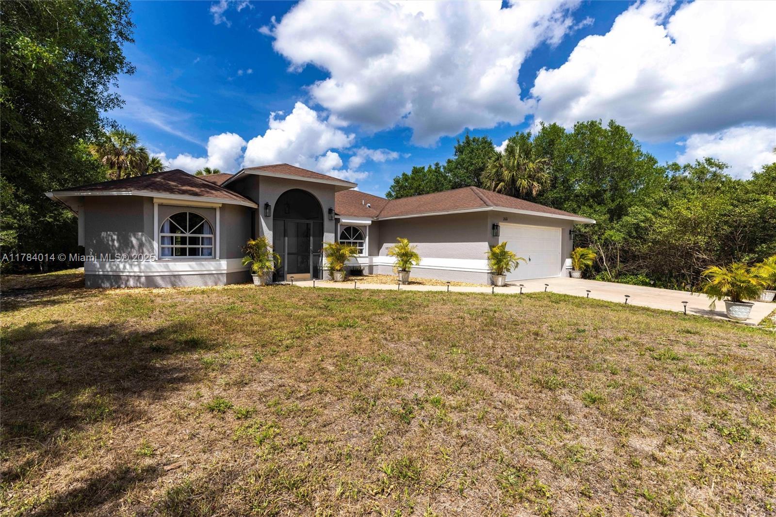 GOLDEN GATE ESTATES - Residential