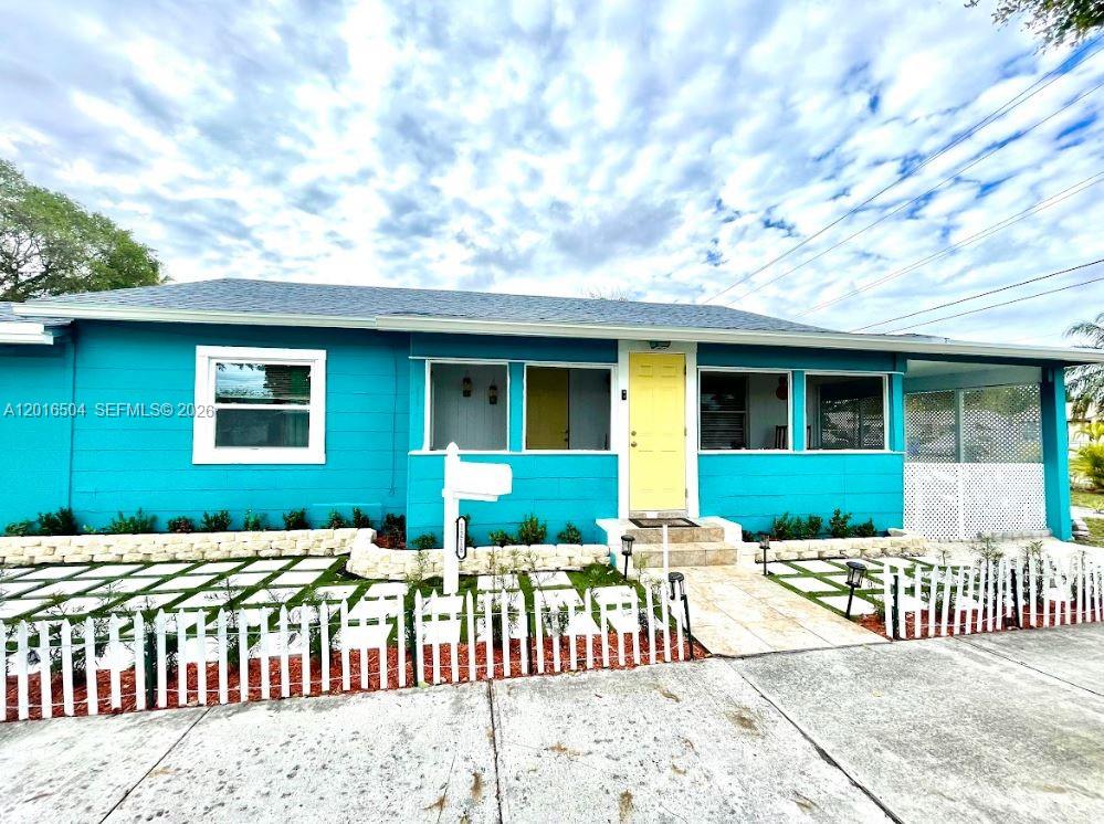 1218 N 24th Ave